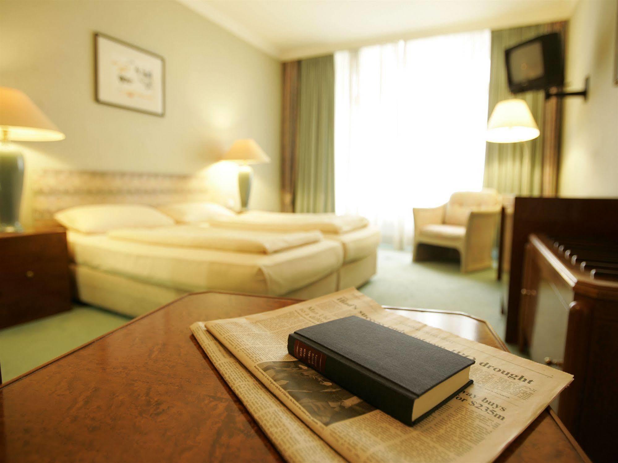 โฮเทล ดอยท์เชส เธียเตอร์ Hotel มิวนิก ภายนอก รูปภาพ