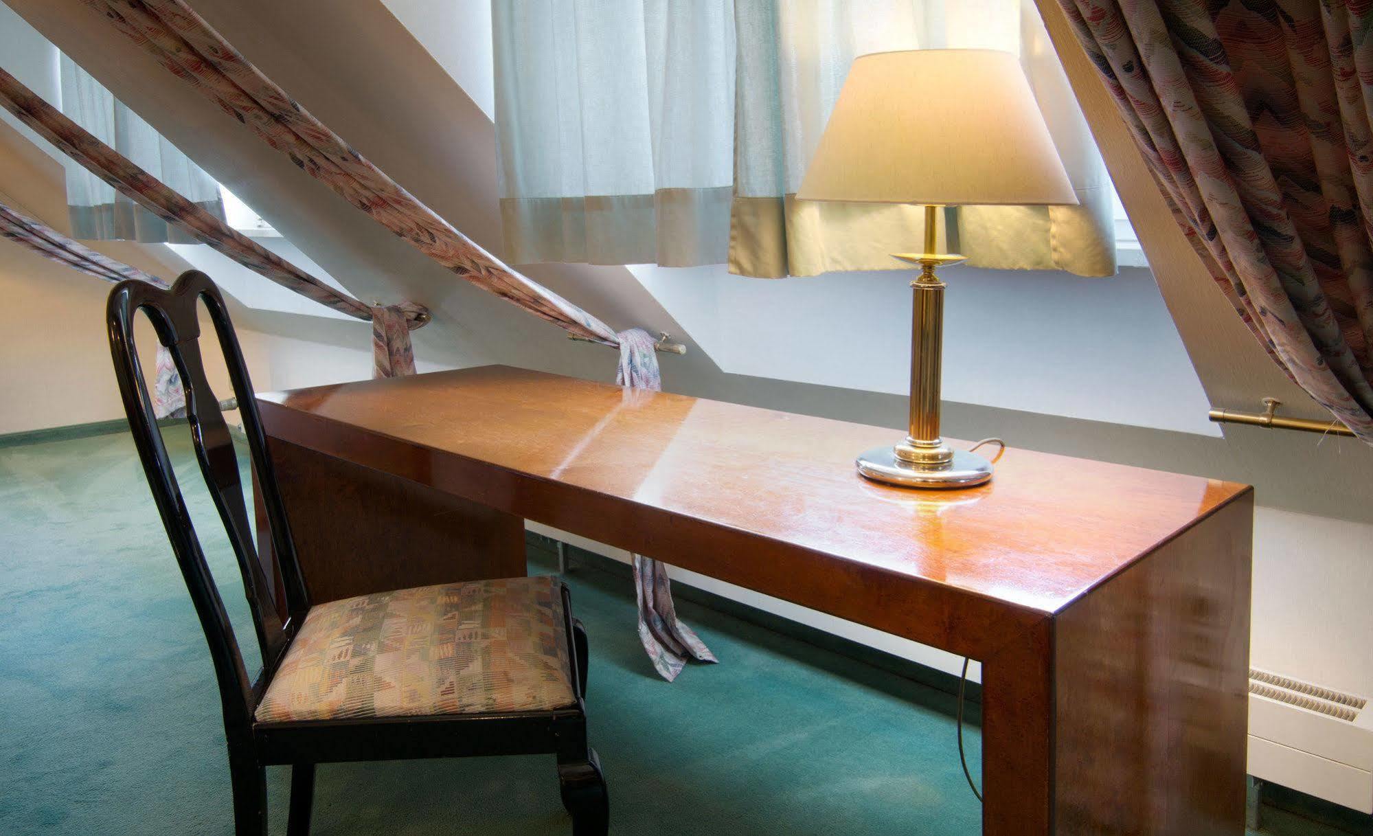 โฮเทล ดอยท์เชส เธียเตอร์ Hotel มิวนิก ภายนอก รูปภาพ